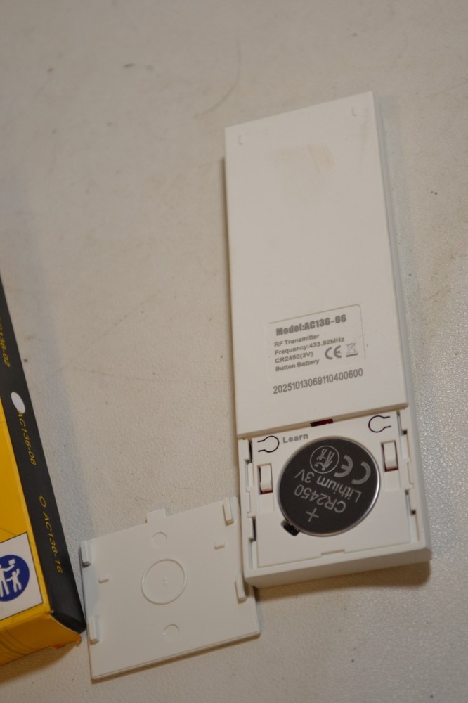 AC136 Hand-Held Emitter AC136-06