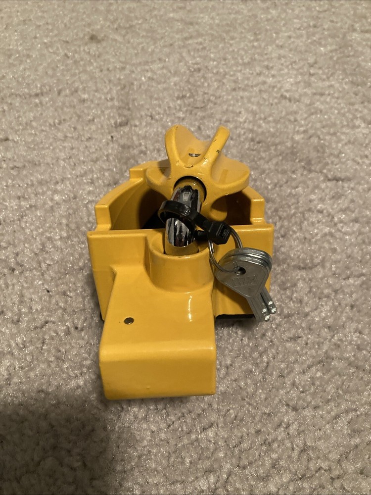 Reese TowPower Professional Universal Coupler Lock