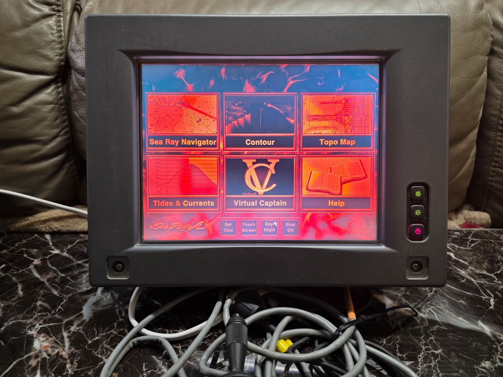 SeaRay Navigator Maptech Model 300 woth joystick and cables chart plotter boat