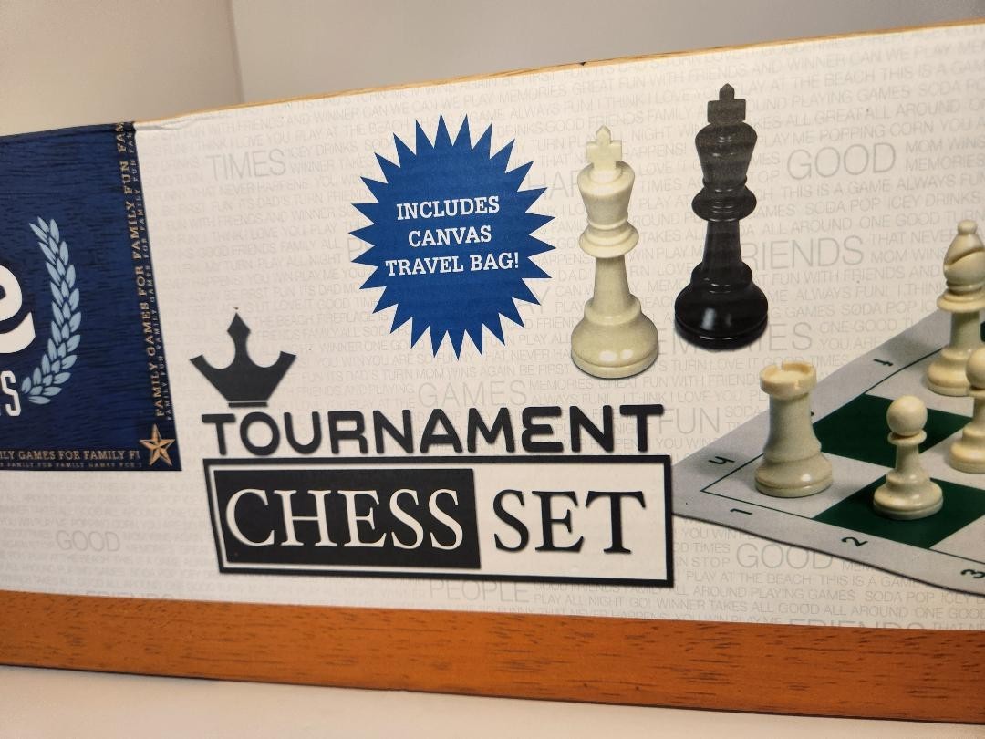 WE Games Tournament Chess Set-Heavy Weight Chessmen, Green Board, Bag for Pieces