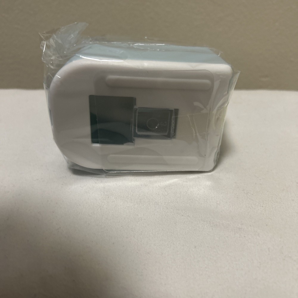 1pc Blue Wall Mounted Automatic Toothpaste Squeezer, Simple Toothpaste Holder
