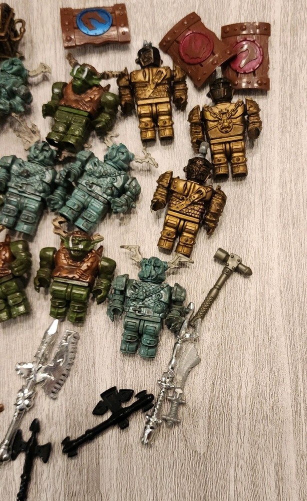 Mega Bloks Dragons Krystal Wars 20+ Mini Figures Mixed Lot Shields Weapons Misc