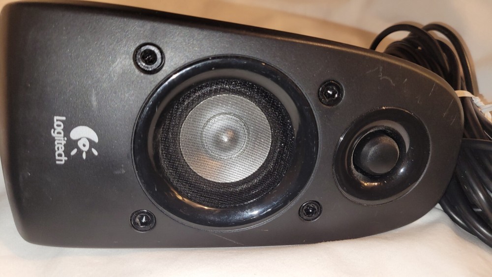 Logitech Z506 - 2 Replacement Speakers, Center Green & Blue Connector Untested