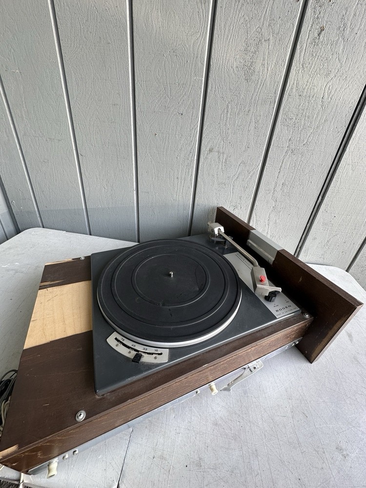 BOGEN B62 TURNTABLE  (Read)