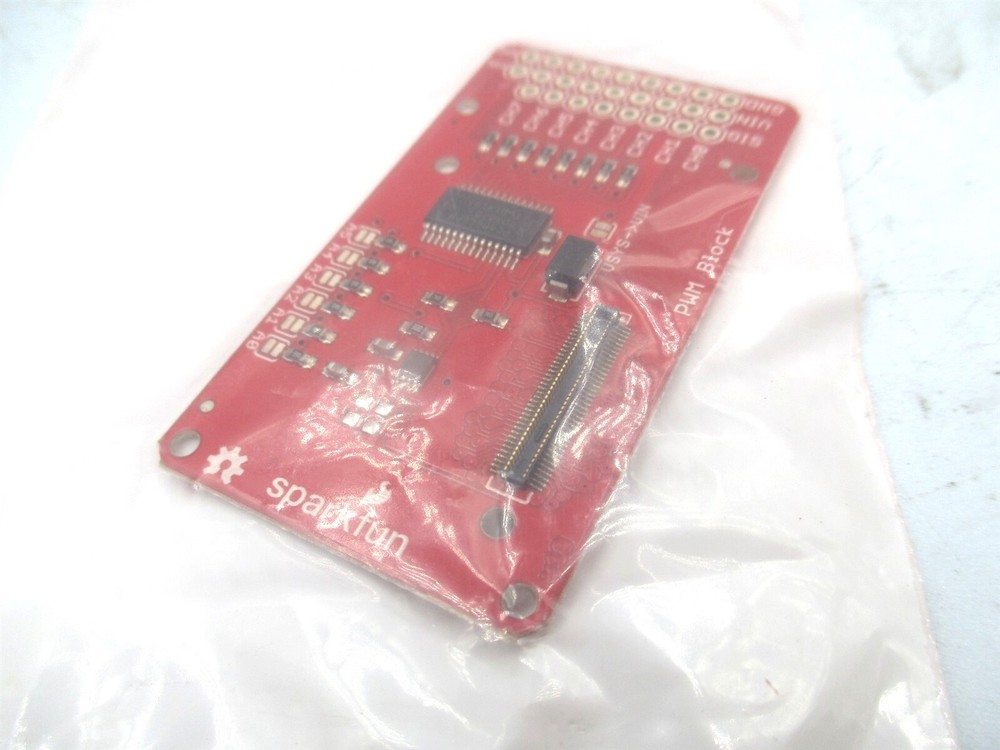 Sparkfun (83-16816) PWM Block for Intel Edison