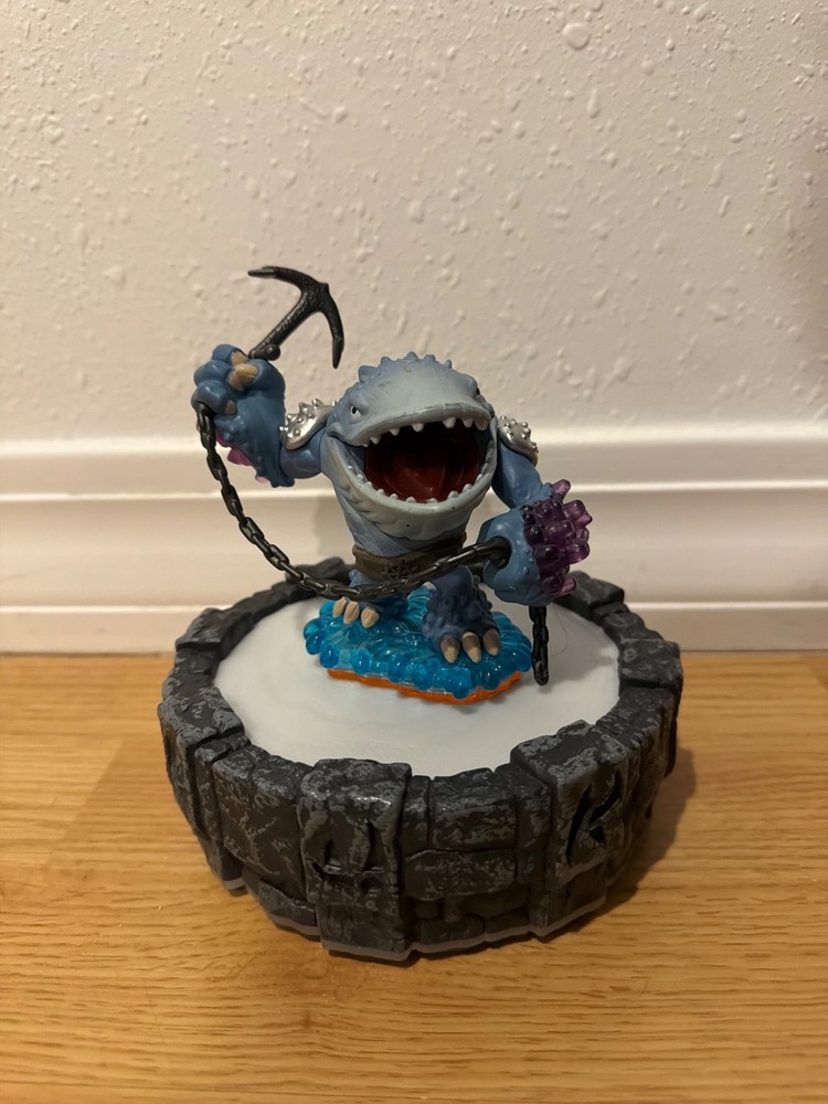 Skylanders Giant Figures | 14 pieces total | Read description