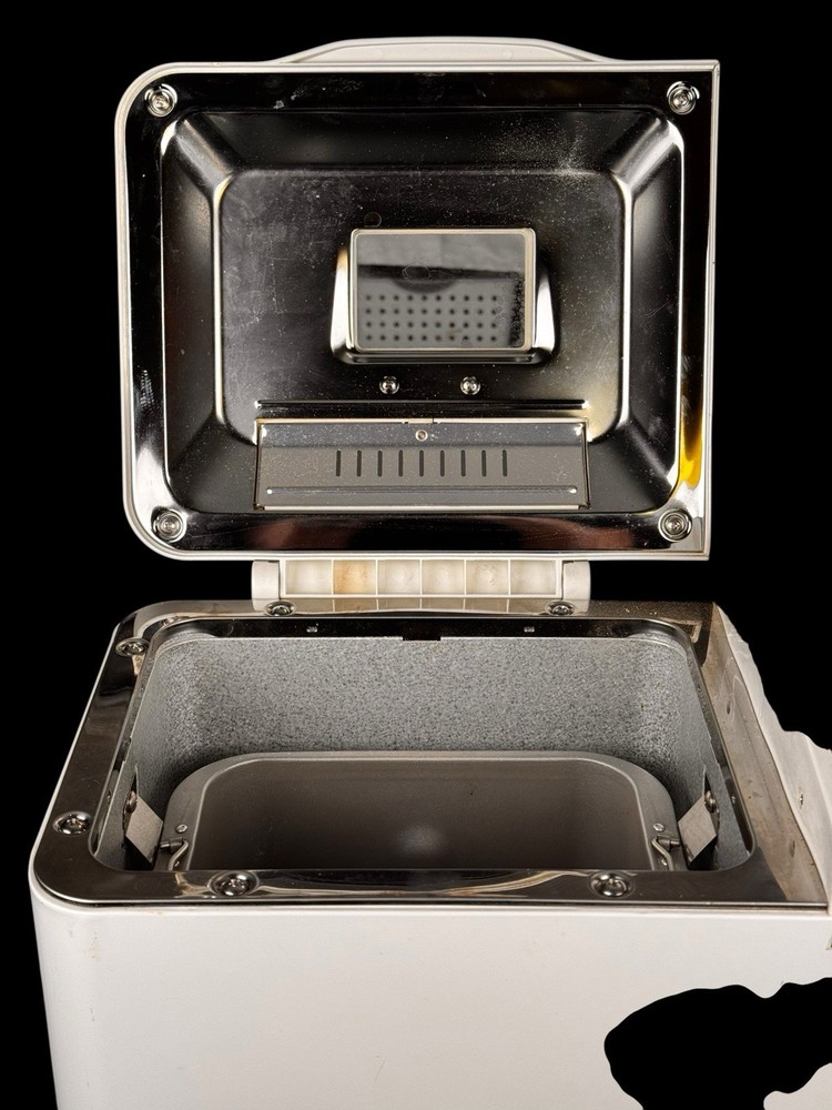 Breadman Ultimate Bread Maker Baking Automatic Machine TR2200C Works Perfectly