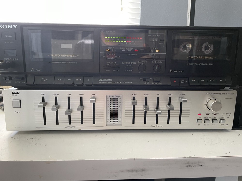 MCS 3032 Stereo Frequency Equalizer - *Tested Works!*