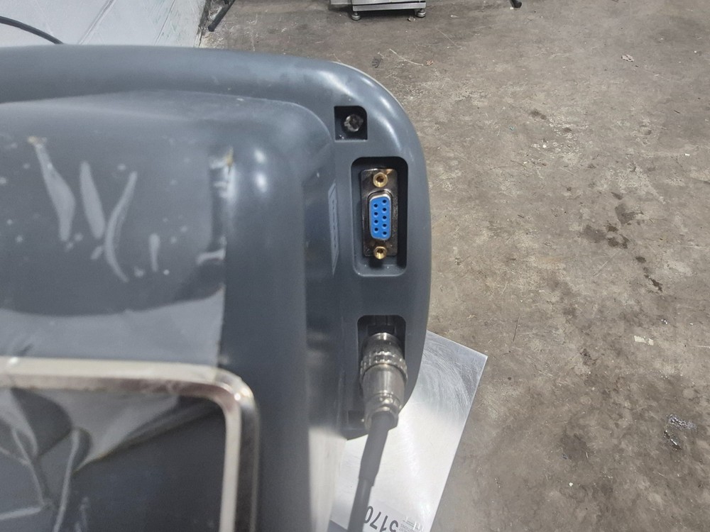 Global Industrial Bench & Floor Scale