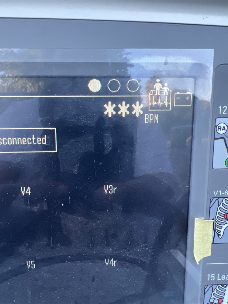 GE Mac 5000 Powers On Sold As Is