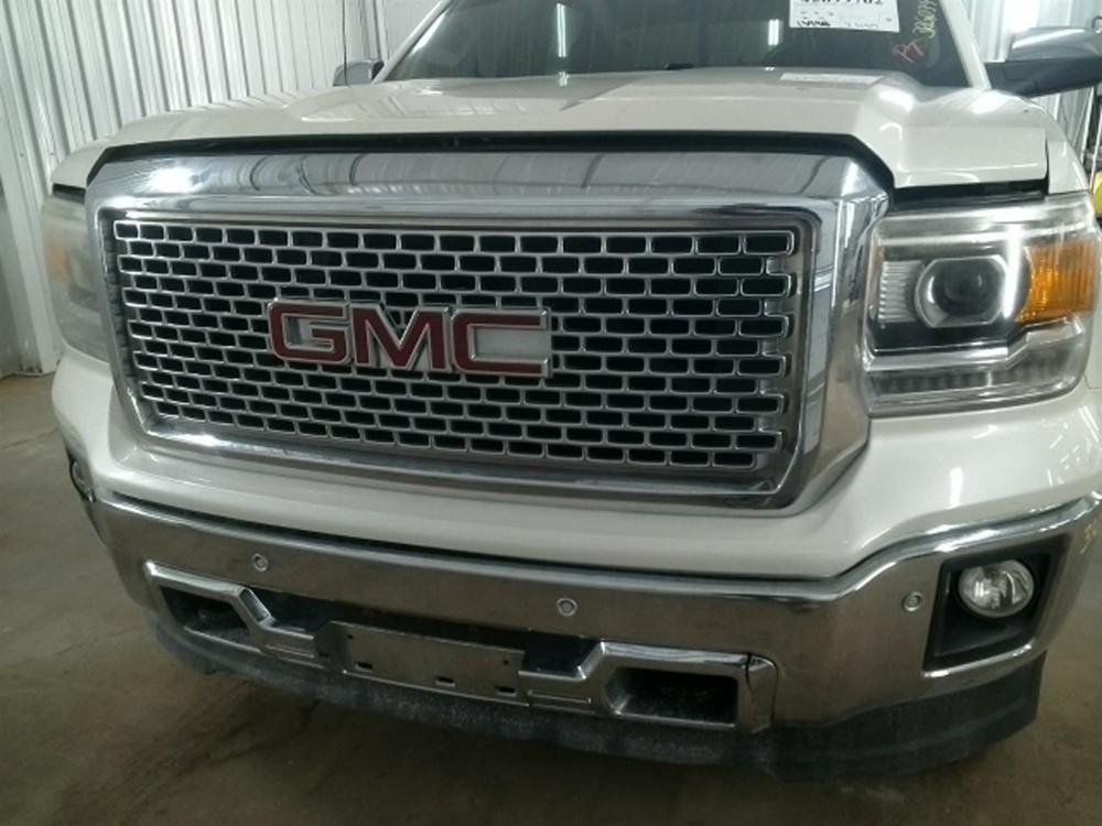 SIERRA150 2014 High Mounted Stop Light 104875339