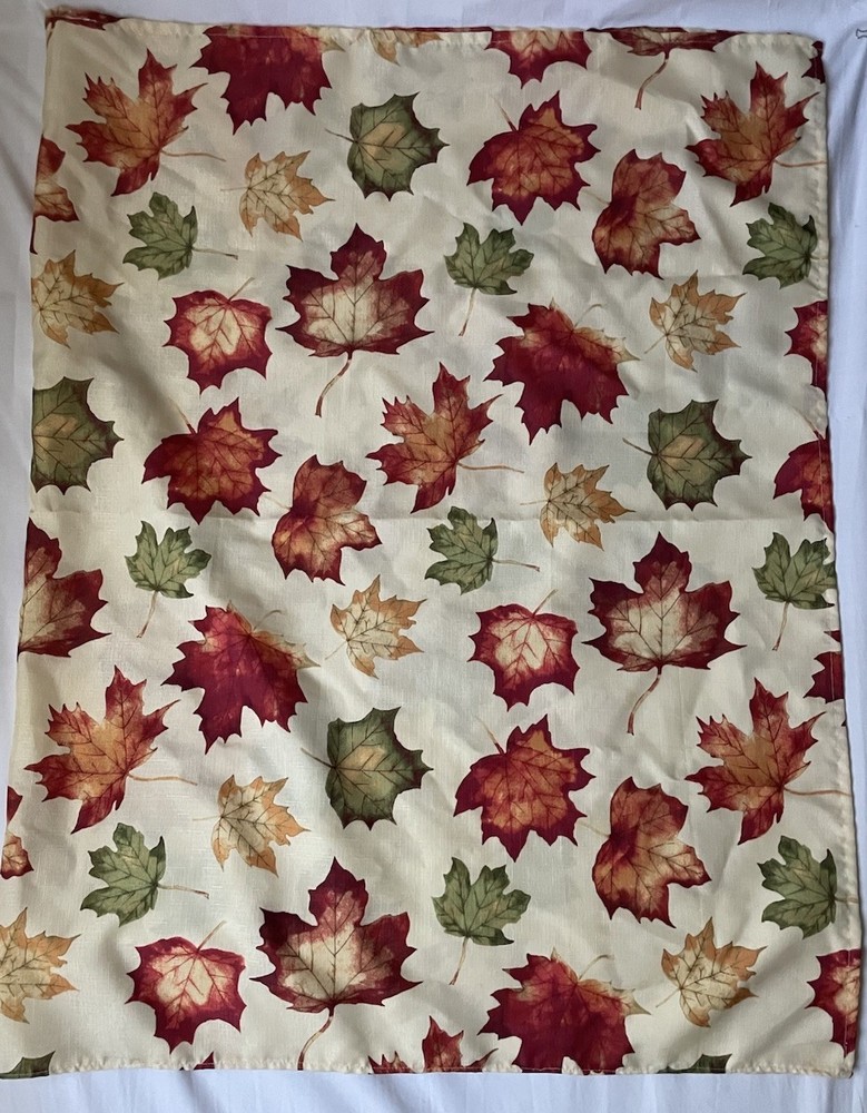Unbranded OAK Leaf Tablecloth - e185