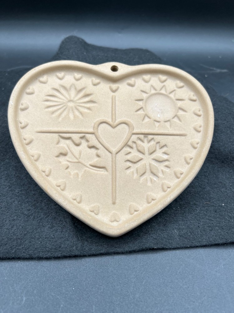 Pampered Chef Heart Cookie Press