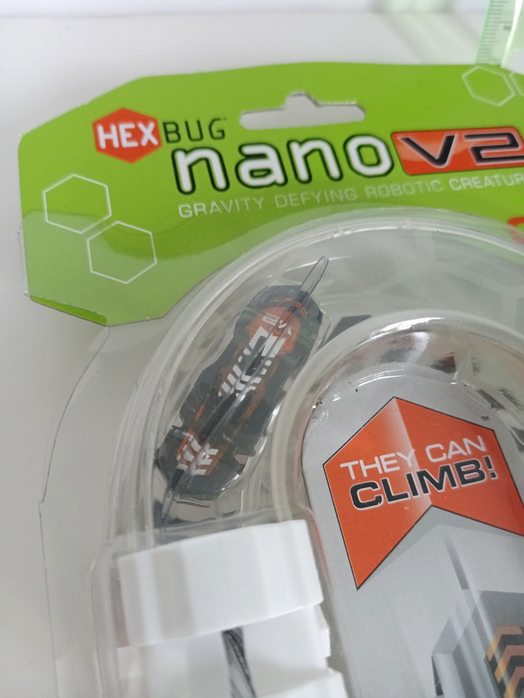 HEXBUG Nano V2 Gravity Defying Robotic Creatures Orbit, New/Sealed/Original Pkg
