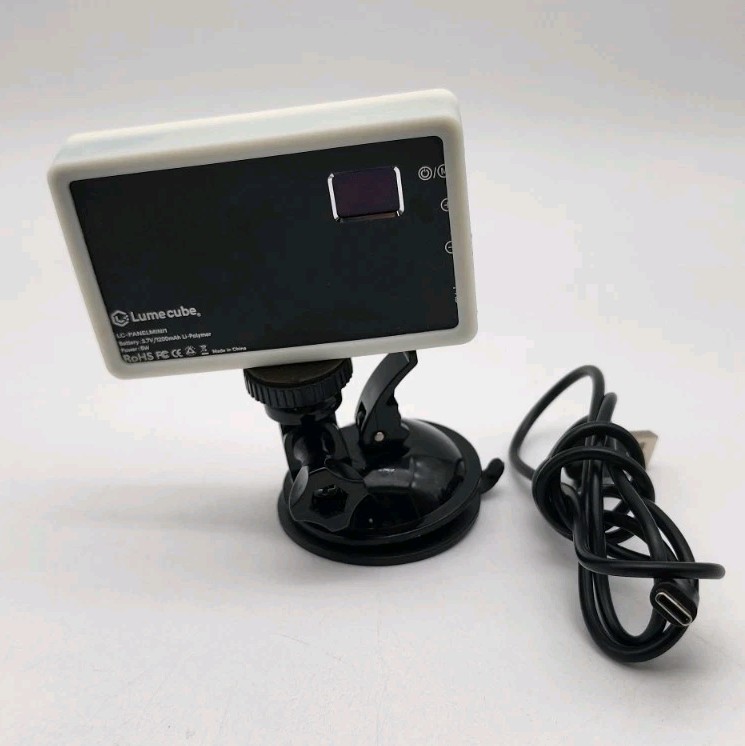 Lume Cube LC-PANELMINI1 5W Bicolor Panel Mini LED - USB C Mini Light Panel