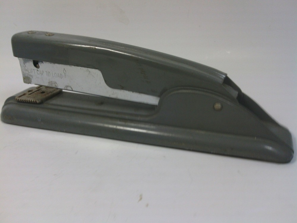Swingline Gray Desk Stapler Model 27
