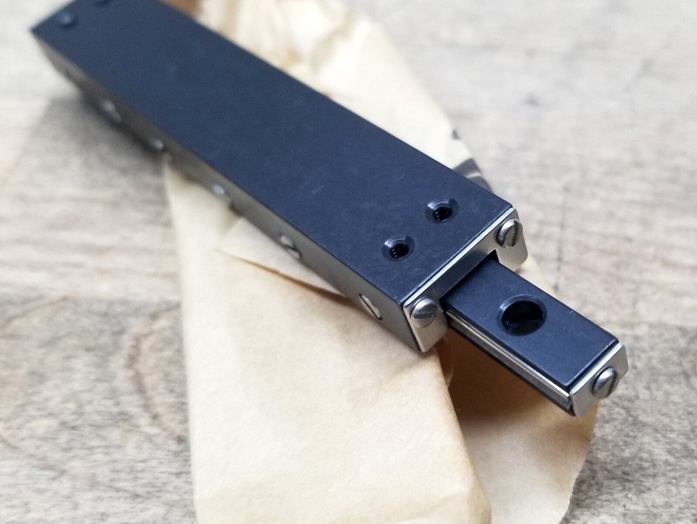New In Box DELTRON RD-3 Linear Slide Rail RD3