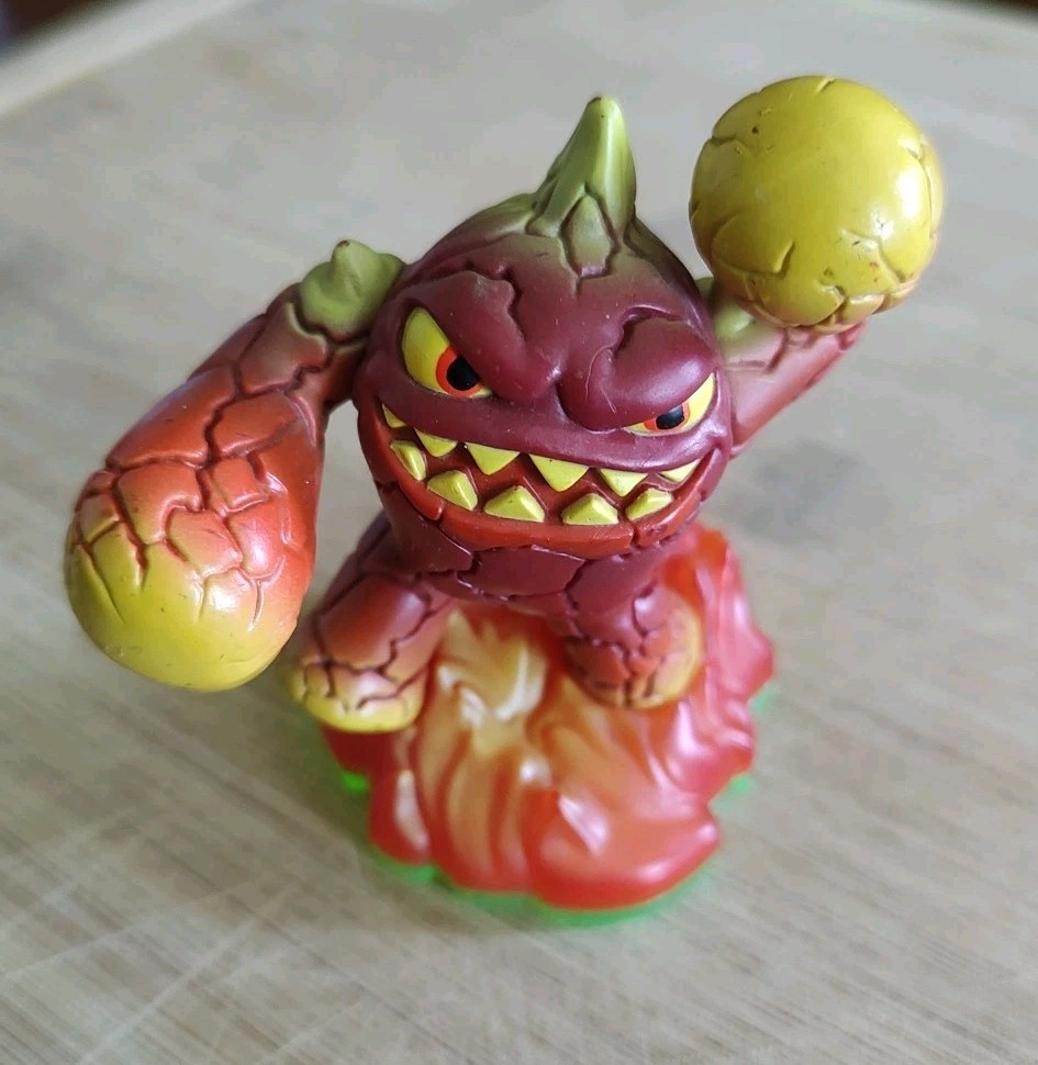 Skylander Giants Eruptor Figure