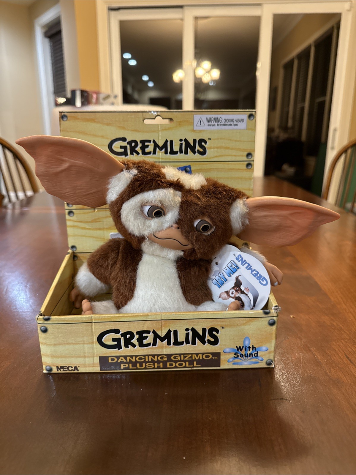 NECA Gremlins Dancing Gizmo Plush Doll With Sound 6"