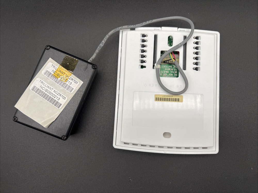 Trilliant Network NCZR700-EN SecureMesh Enabled Thermostat