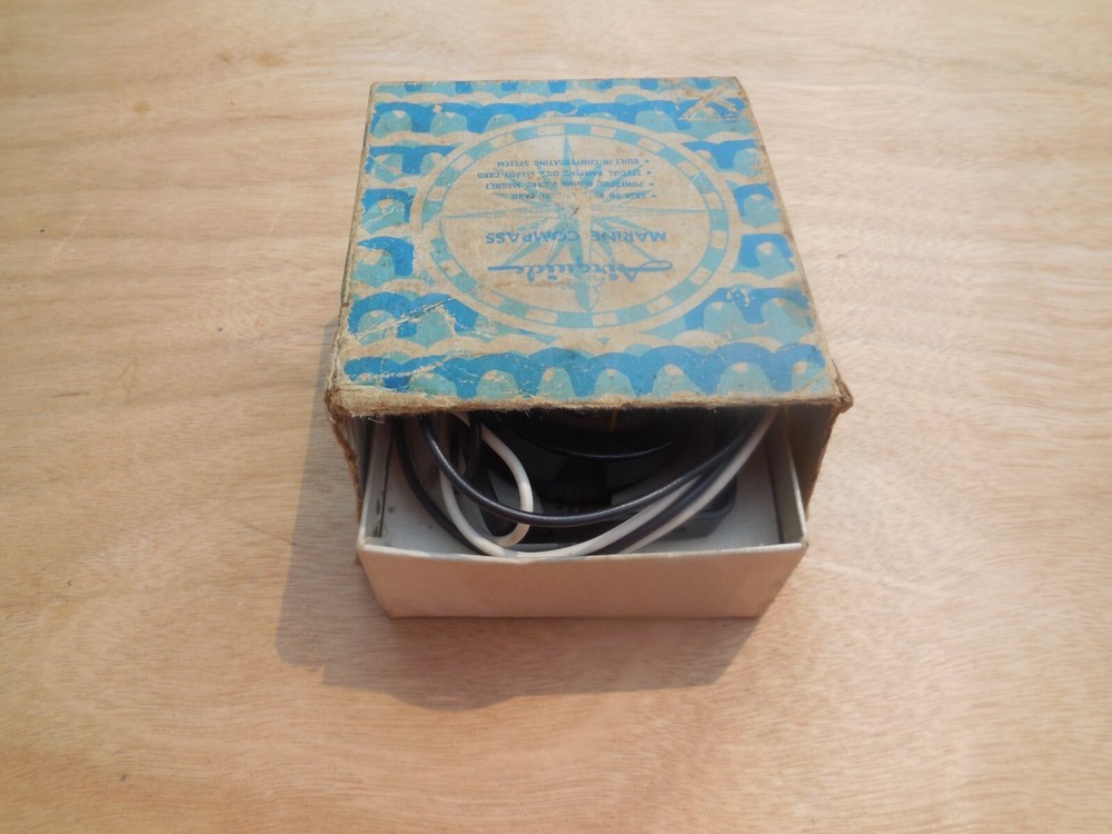 Vtg Airguide Marine Black Compass Model 69 w/Box