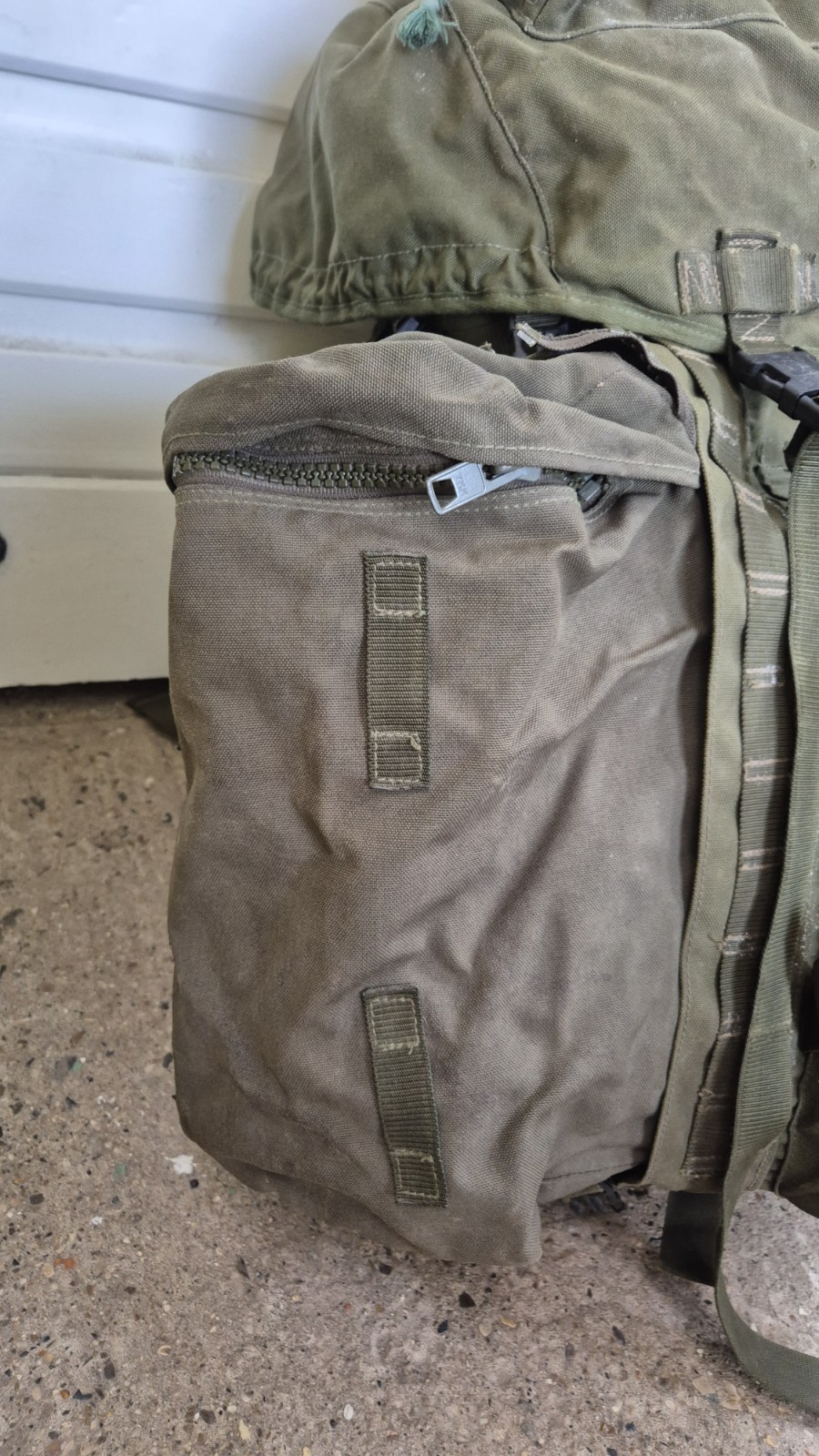 Genuine British Army 120L Bergen Olive Long Back + Side pouches 1990