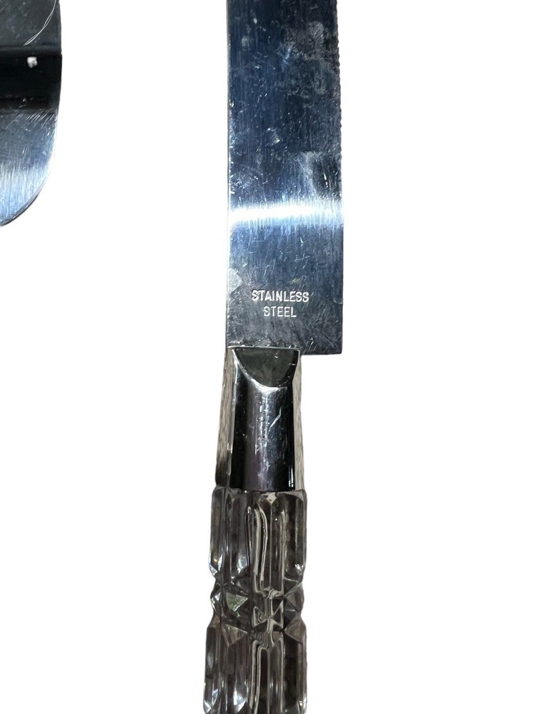 Pre-Owned Silver Plated Cake Serving Set.