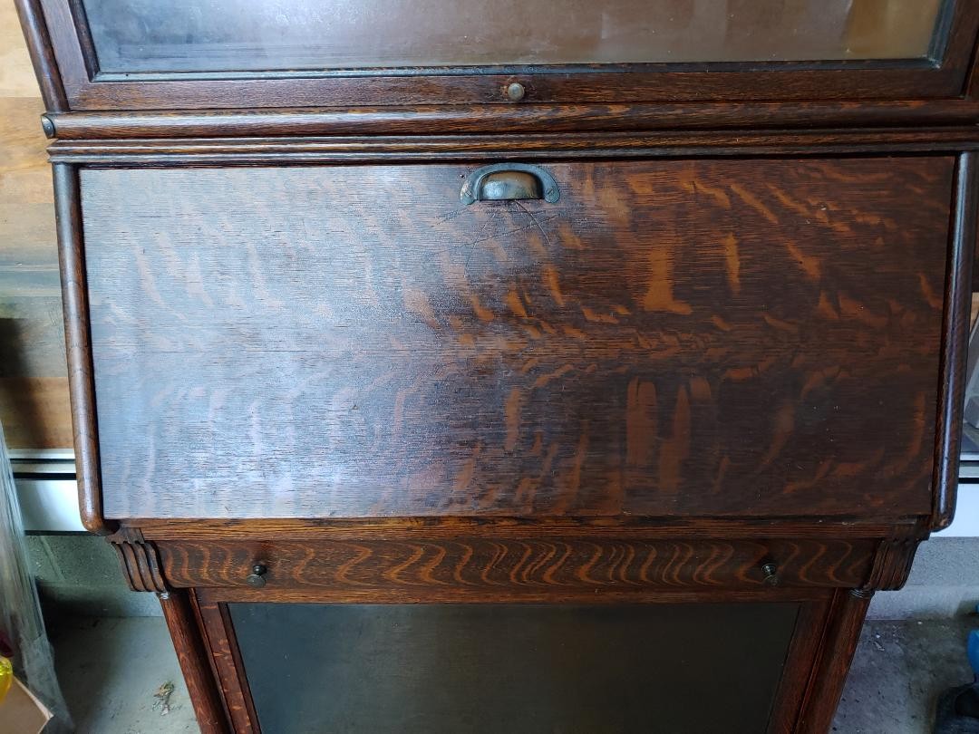 FANTASTIC MACEY QUARTER SAWN OAK BARRISTER BOOKCASE W/ DROP FRONT DESK W 2 DRAWS