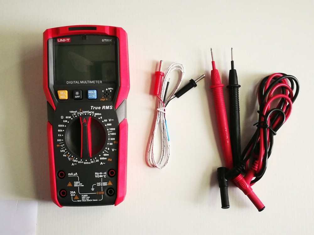 UNI-T TRMS Digital Multimeter AC DC Voltmeter Ammeter Ohmmeter Temp Cap NCV Test