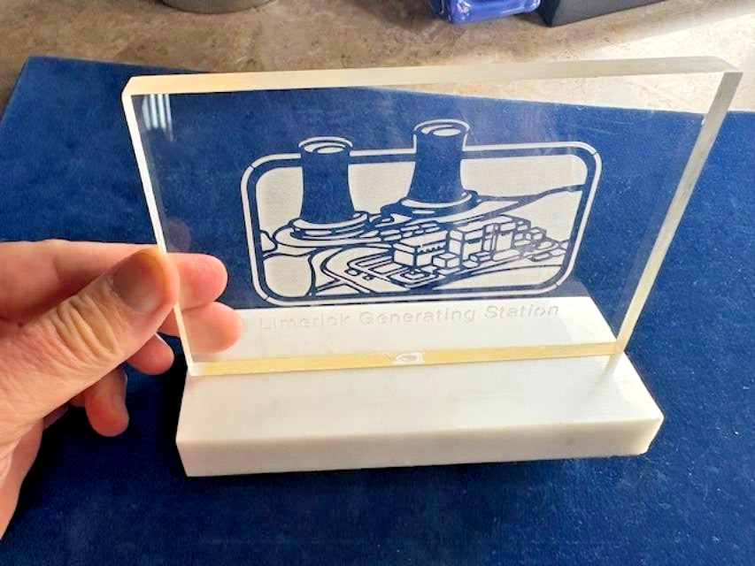 VTG 1980's LIMERICK NUCLEAR GENERATING STATION (Pa.) - Glass/Marble Display