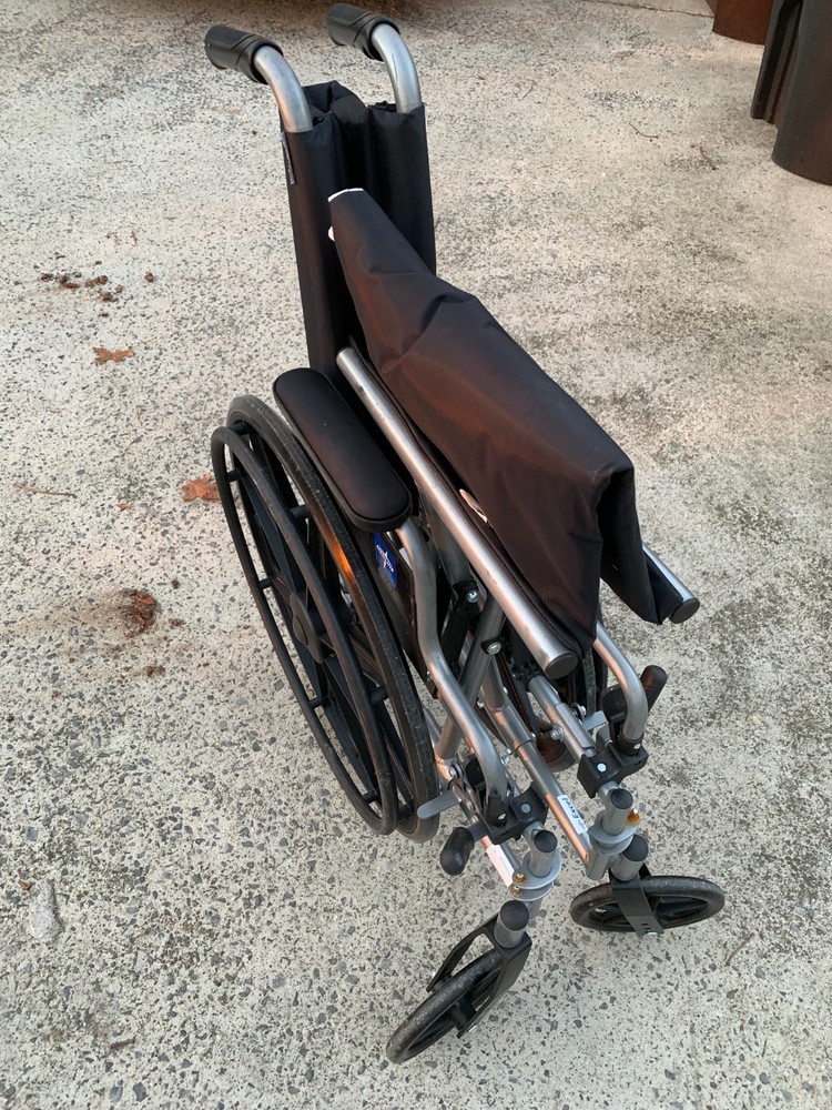 Medline Excel K4 Basic Foldable Lightweight Manual Wheelchair