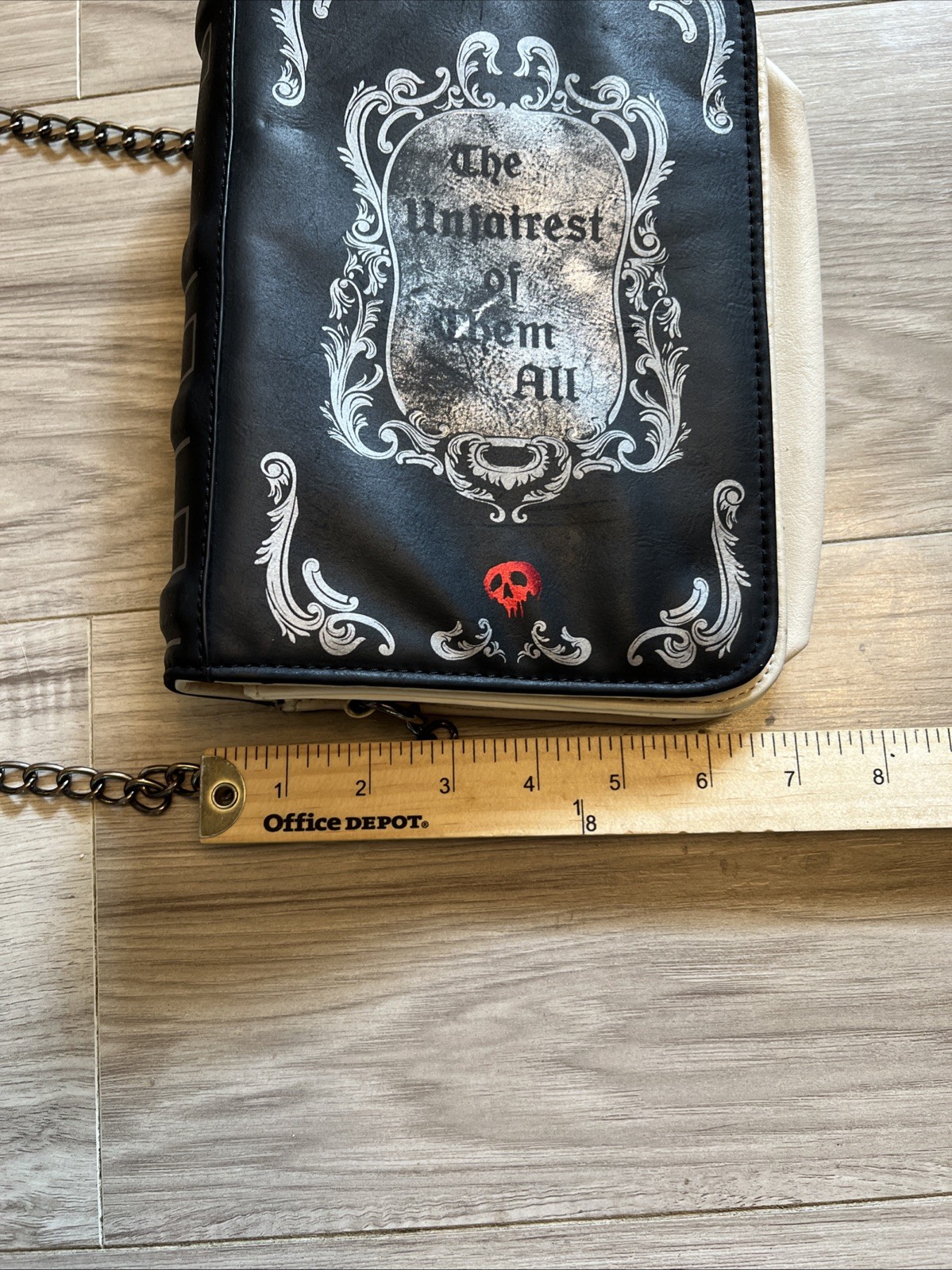 Awesome Disney Villians Evil Queen Unfairest Of Them All Spellbook Bag Bioworld