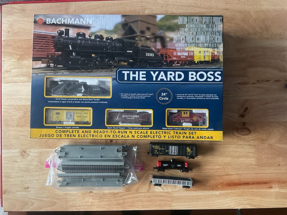 Bachmann N scale Yard Boss train set + EXTRA