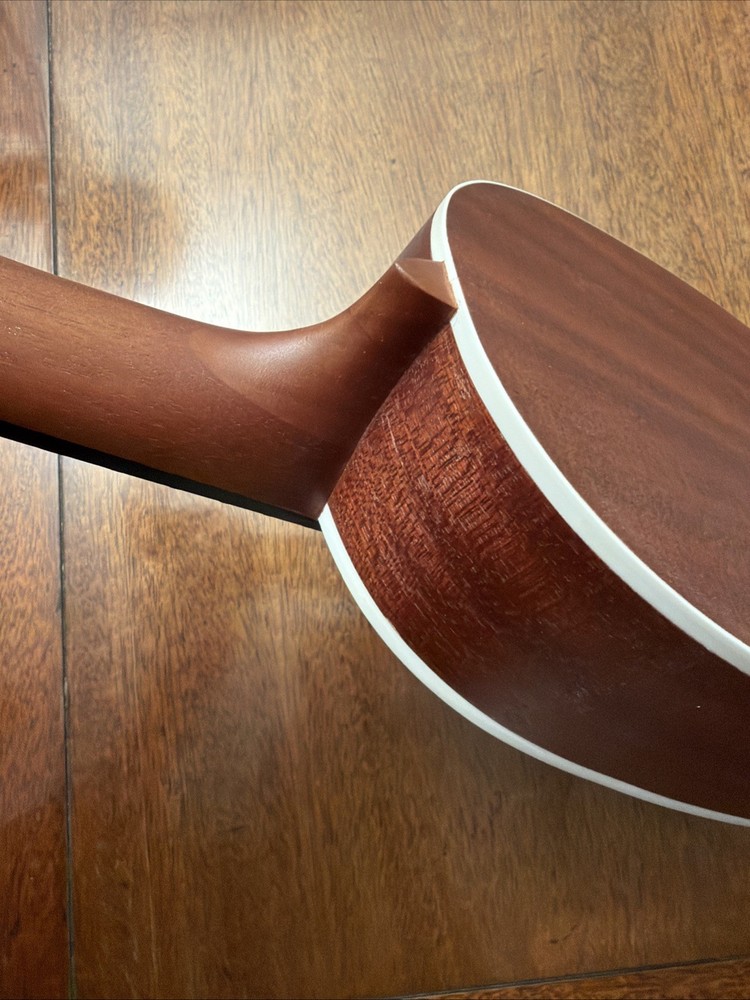 Lanikai Pineapple Ukulele Minty!