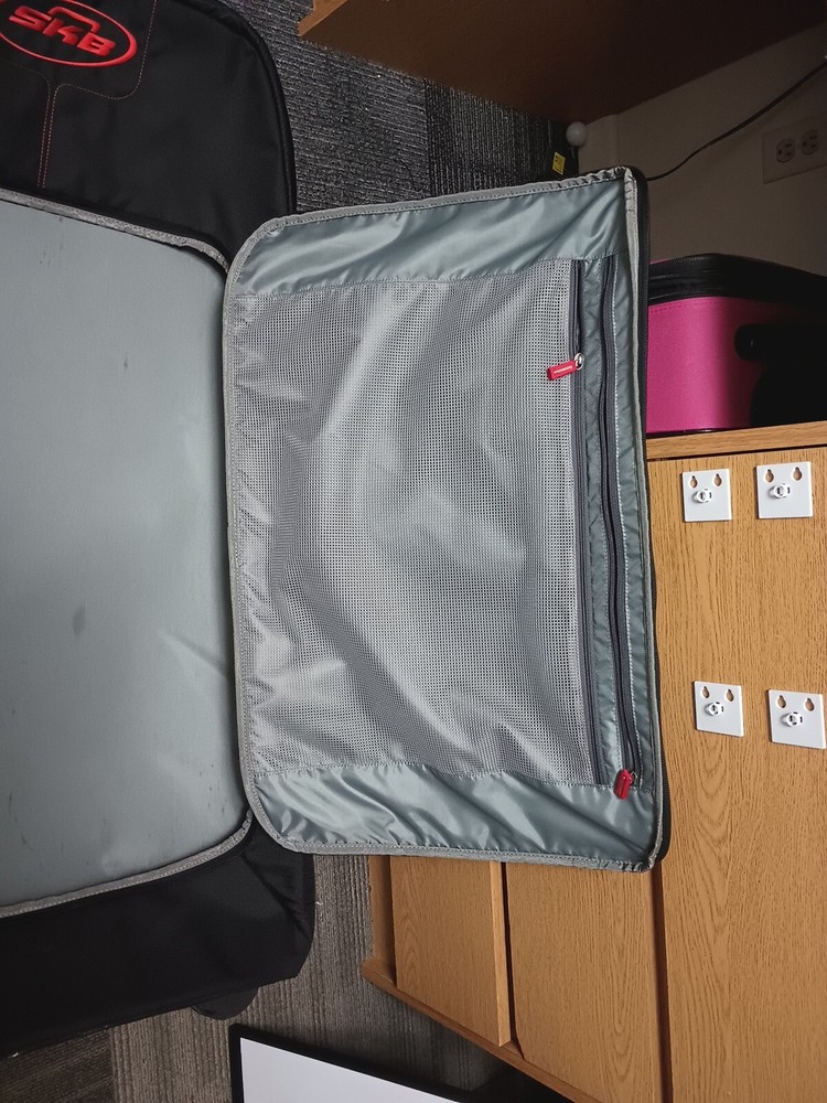 SKB Travel Bow Case