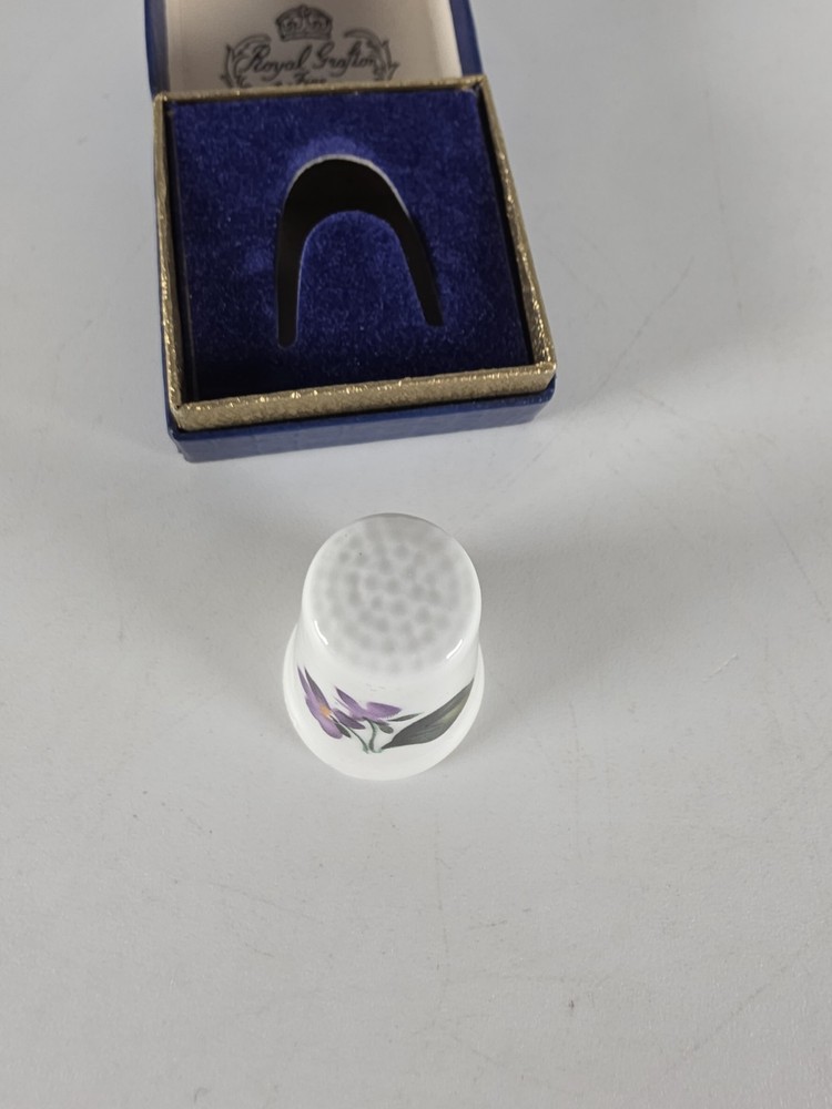 Royal Grafton Floral Boxed Thimble