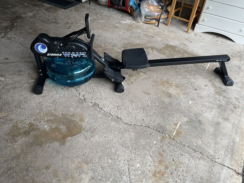 Stamina Elite Wave Water Rowing Machine - 351450