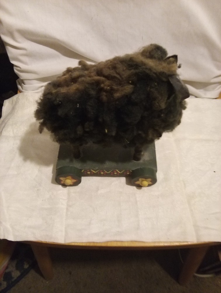 Primitive Folk Art Black Sheep Pull Toy(No String)