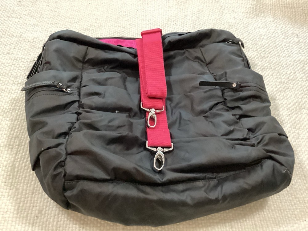 lululemon Arabesque Black Workout Bag