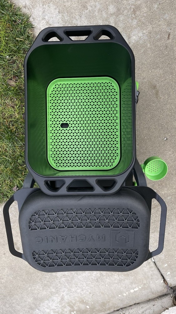 Rolling Car Wash Stool with Bucket