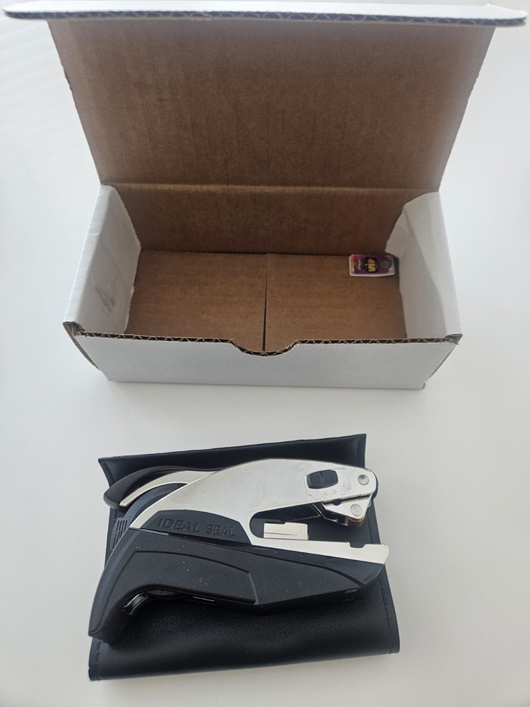 Bookstamp Last Name Shultz