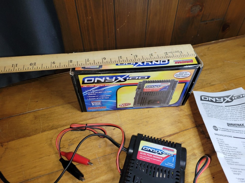 Onyx 100 AC/DC Charger