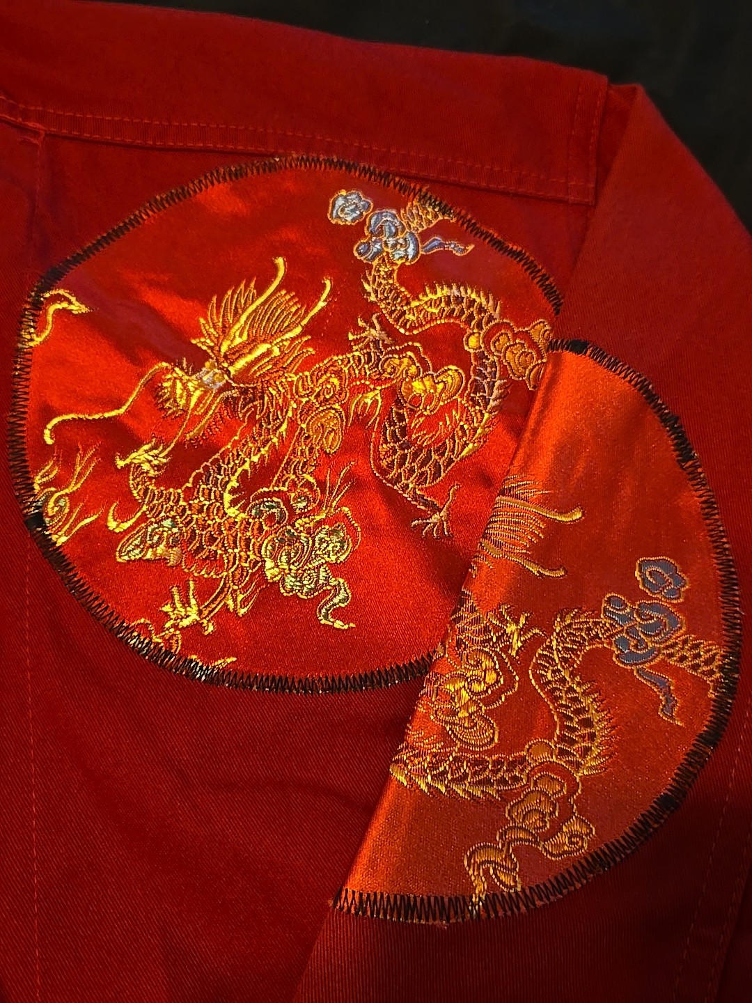 MERCER CULINARY Red Chef Jacket Coat Asian Dragon Cook Med RN# 142955 Used