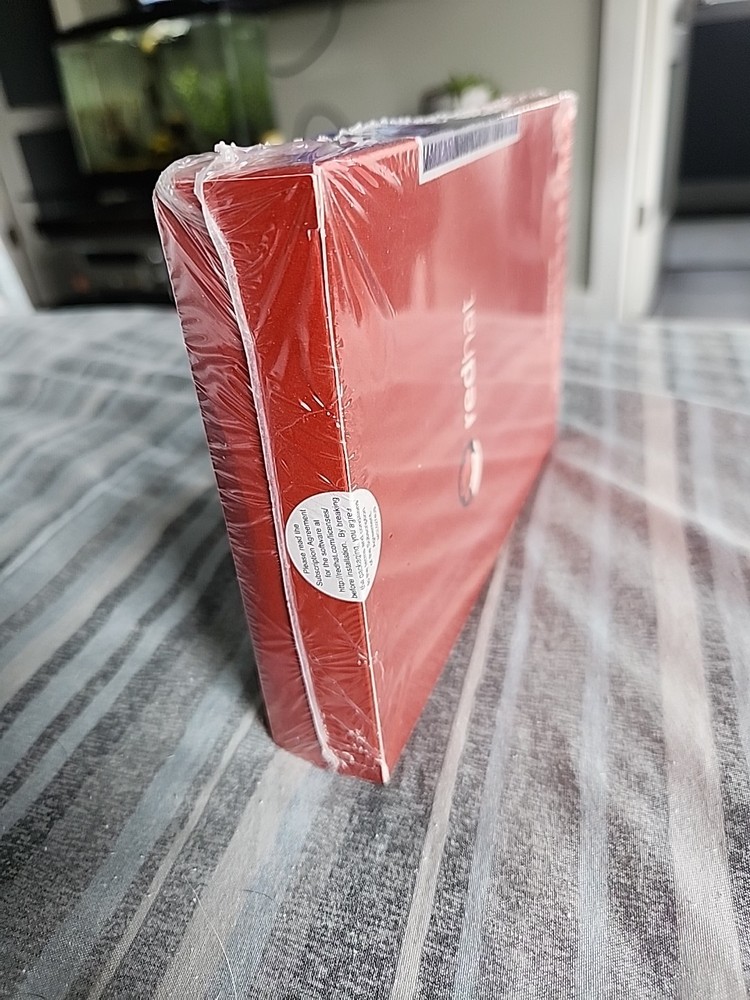 Red Hat Enterprise Linux 6 For Workstations Sealed New Old Stock RHF1031