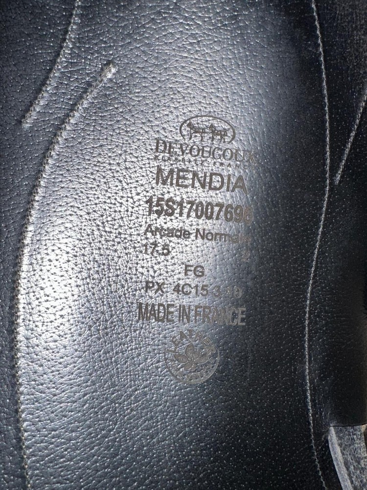 Devoucoux Mendia (now Makila) Saddle 17.5 seat, #2 flaps Medium Tree