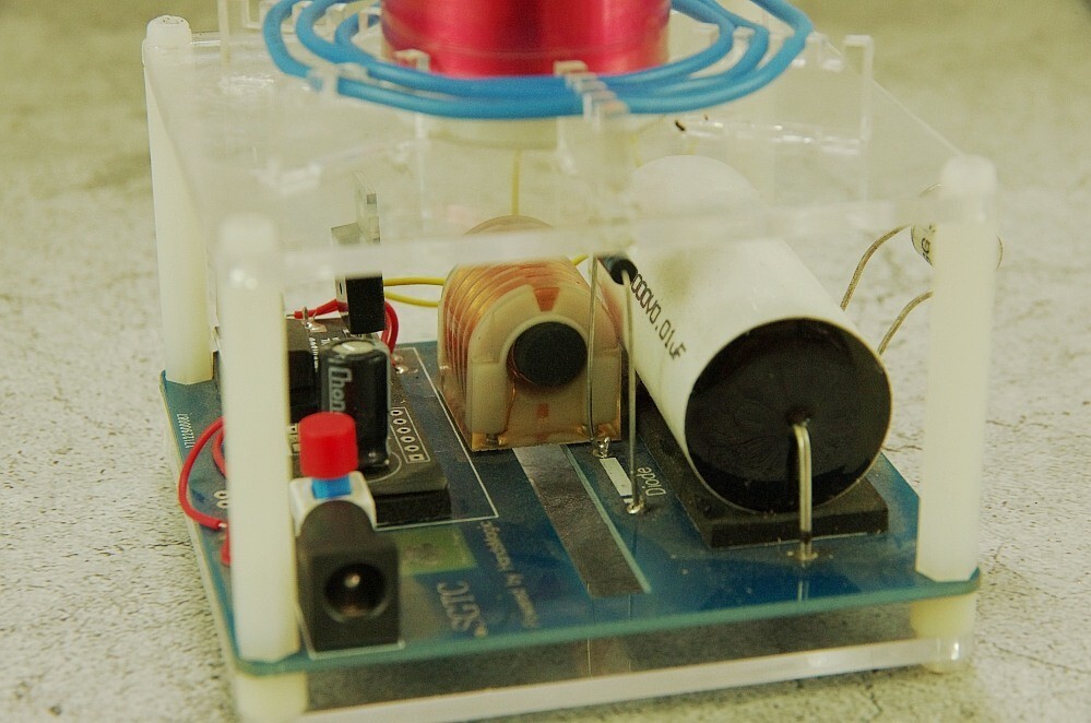 Tiny Tesla Coil DIY Kits HIGH Voltage Spark generator Science Educational Toy