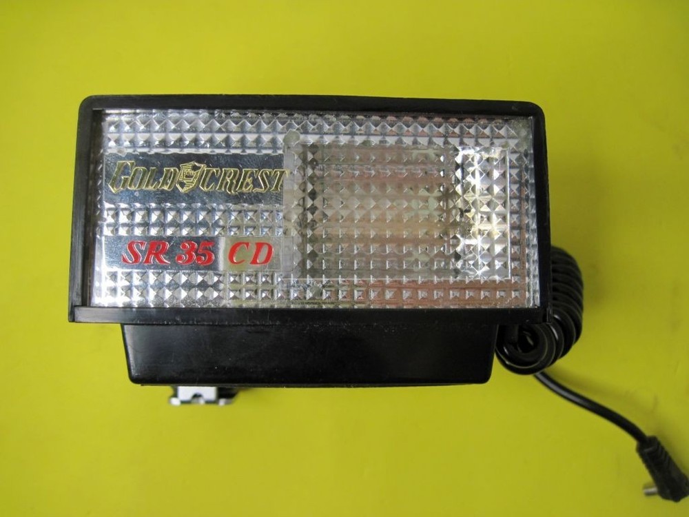 Vintage Gold Crest SR 35 CD Rechargeable Camera Flash