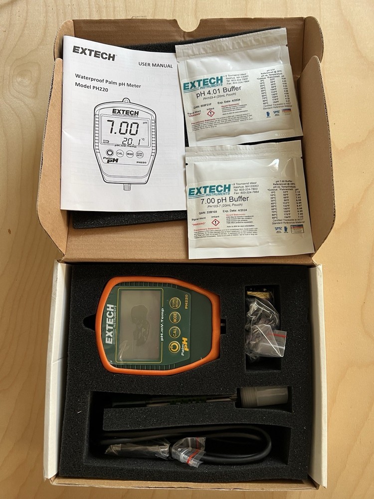 EXTECH PH220 Waterproof Palm pH Meter with Cabled Electrode Cable Portable