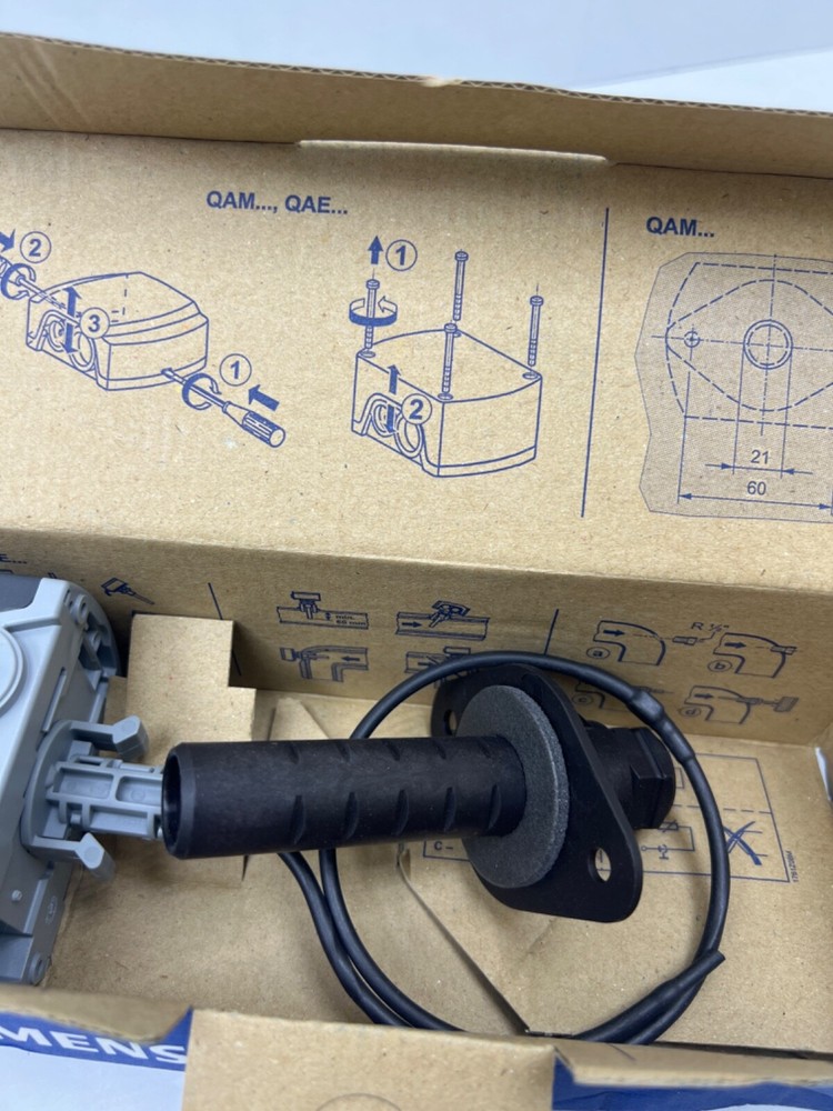 SIEMENS QAM9120.040 DUCT TEMPERATURE SENSOR