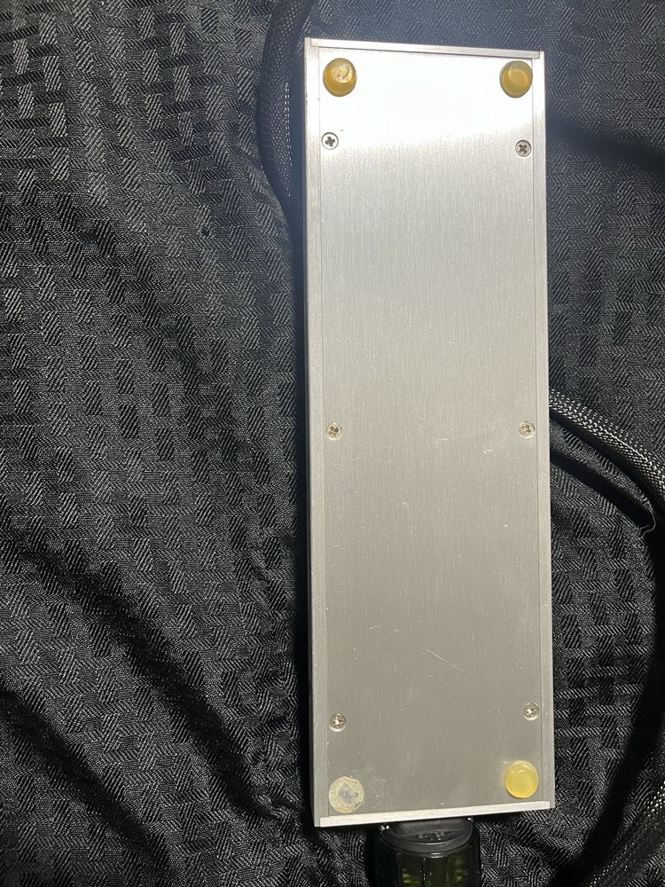 Silver Jactionlor AC Power Distributor 4 Outlet